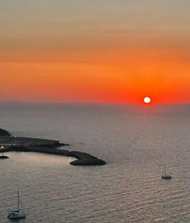 Panoramic Waterfront Penthouse 3bed Unit * Castelsardo