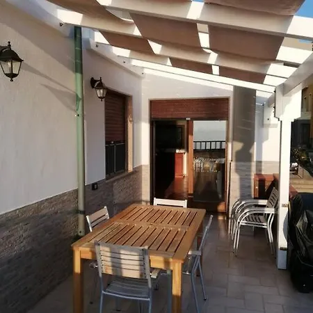 Panoramic Waterfront Penthouse 3bed Unit *